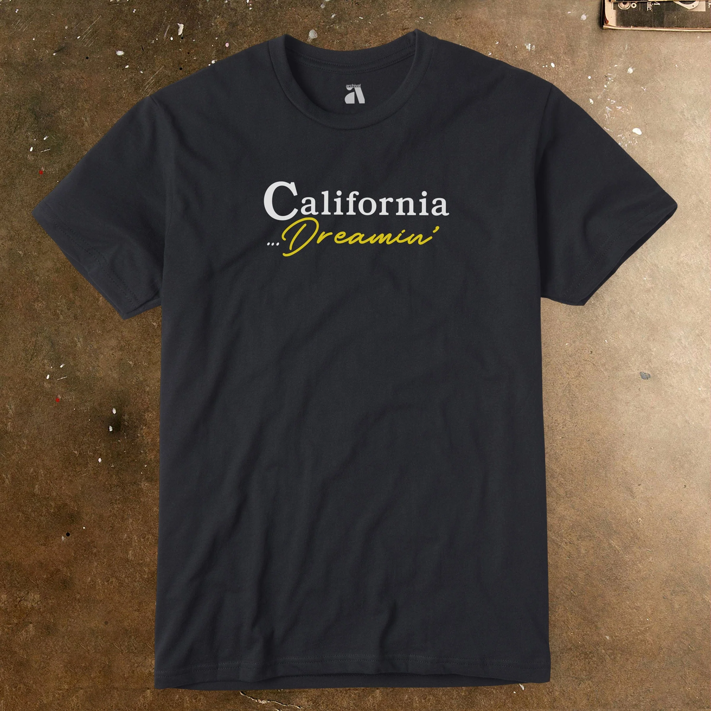 California Dreamin': Vintage Hollywood T-Shirt - Image 7